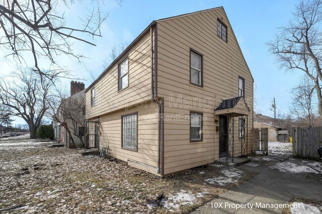 Building Photo - 97 N Waverly St