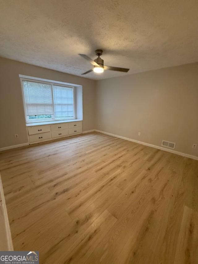 Building Photo - 977 Bramwell Ln