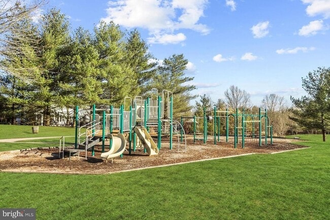 Building Photo - 4713 Arsenal Rd