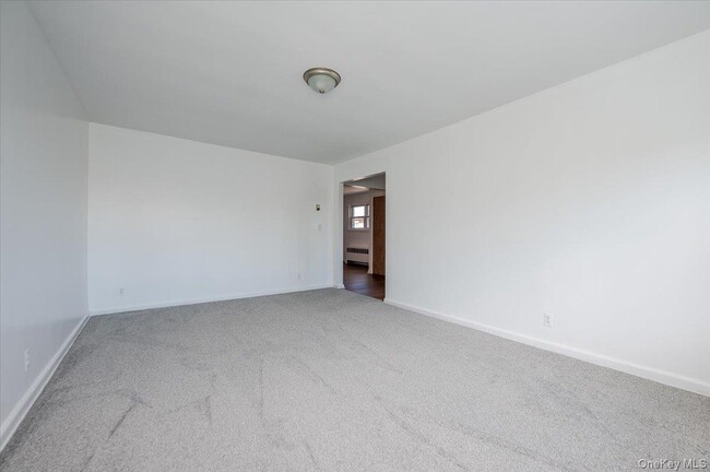Building Photo - 3166 Spencer Dr