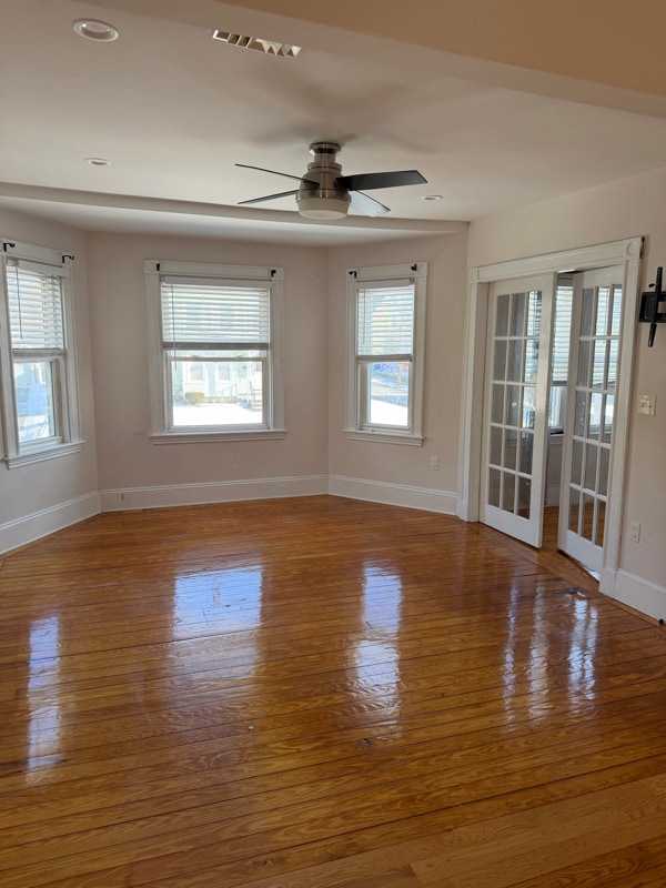 Building Photo - 89 Monroe St