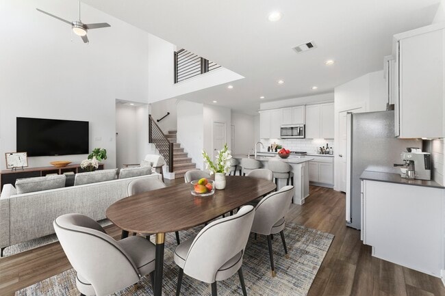 Building Photo - 13340 Bear Creek Ct