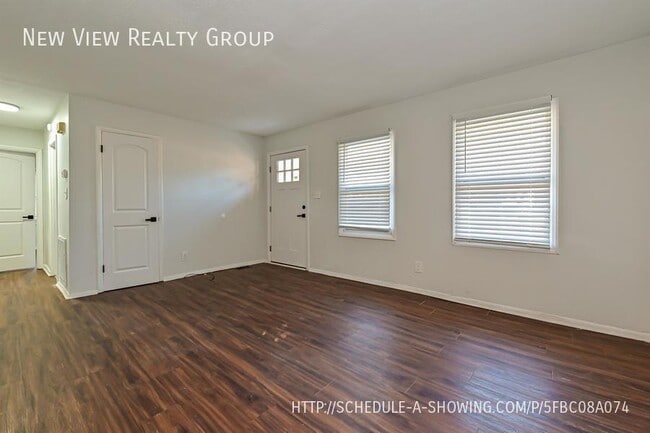 Building Photo - 4100 Dinglewood Ave