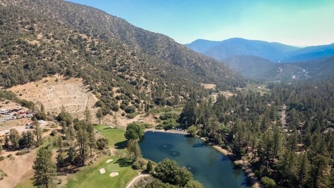 Building Photo - 1811 Zermatt Dr