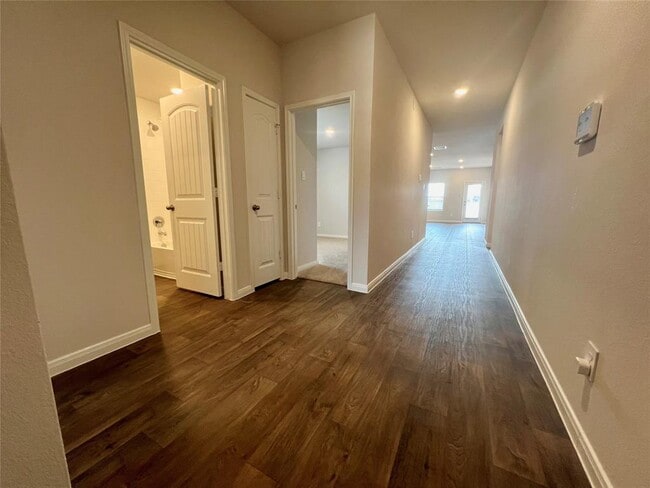 Building Photo - 211 Addison Pl