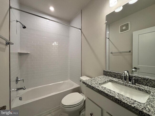 Building Photo - 1104 Dabney Dr