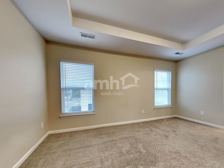 Building Photo - 8822 Shadowglen Dr