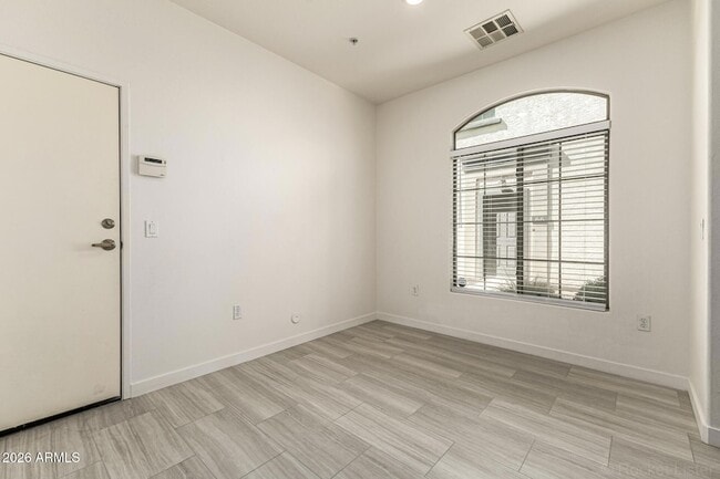 Building Photo - 2727 N Price Rd