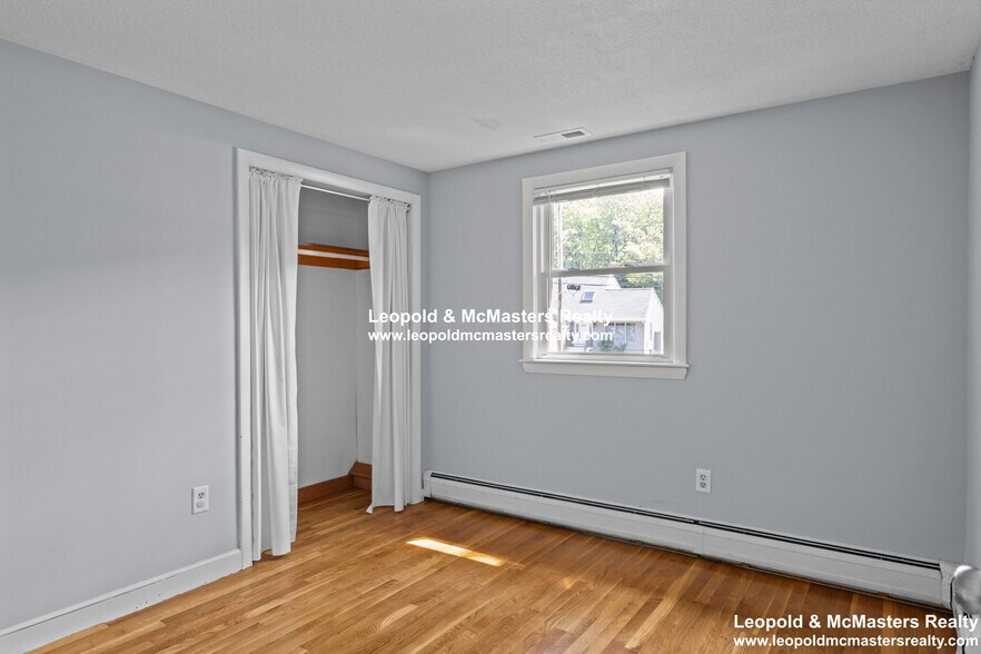 Building Photo - 330 Swains Pond Ave