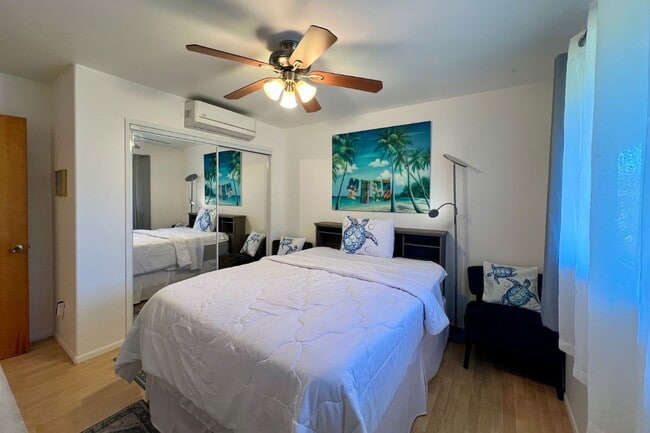 Building Photo - Furnished 3Bed/2Bath Turnkey with Scenic Views and Included Amenities.