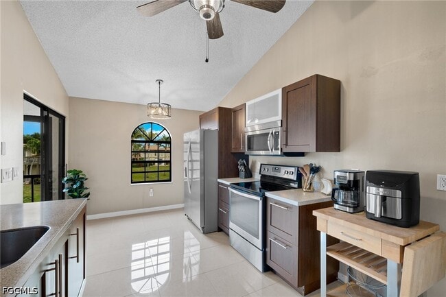 Building Photo - 9597 Halyards Ct