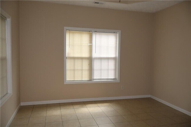 Building Photo - 176 Rivergate Ct