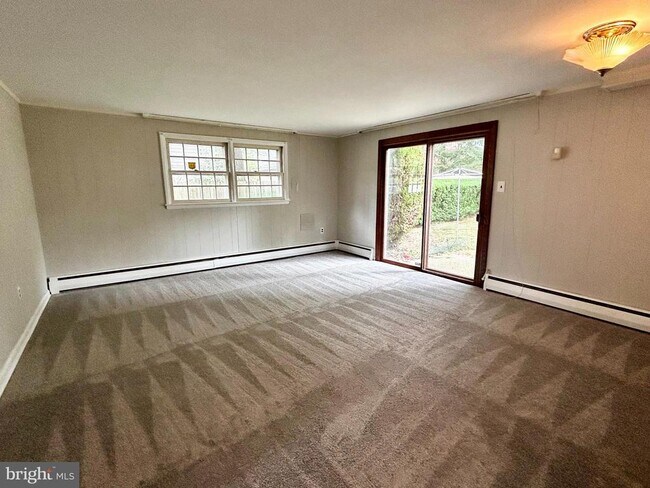 Building Photo - 287 Anderson Rd