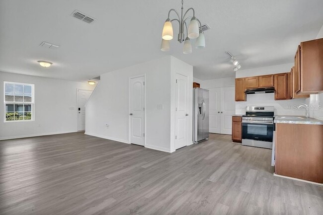 Building Photo - 303 Anchovie Ct