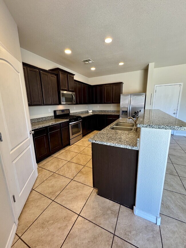 Building Photo - Move in Special 1/2 off first full month's...