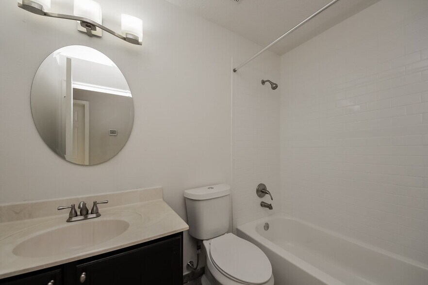 Building Photo - 2143 Mallard Creek Cir