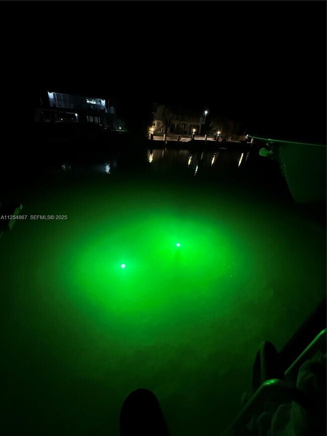 Building Photo - 124 Indies Dr S