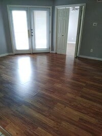 Building Photo - 9809 Walnut St