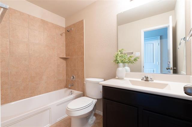Building Photo - 14401 Chino Dr
