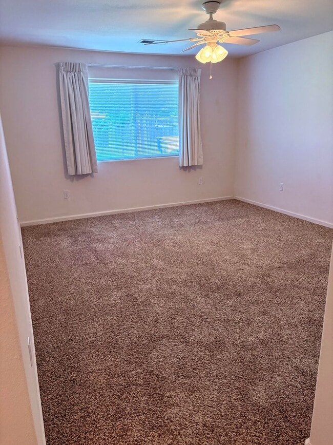 Building Photo - 12810 Marradi Ave