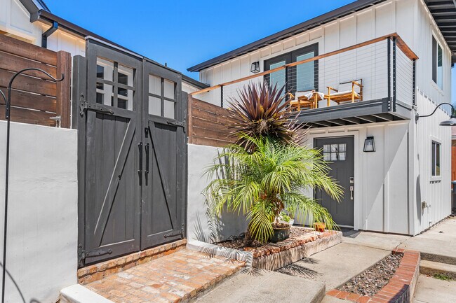 Building Photo - 246 Copper Ave