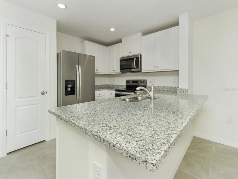Building Photo - 2803 Brie Hammock Bnd