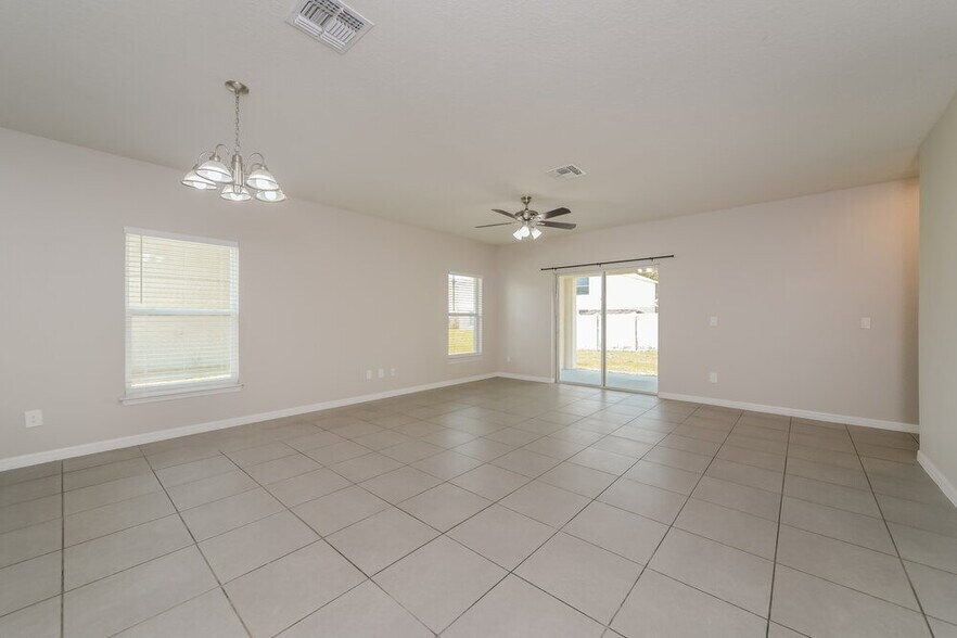 Building Photo - 651 Mercado Ct