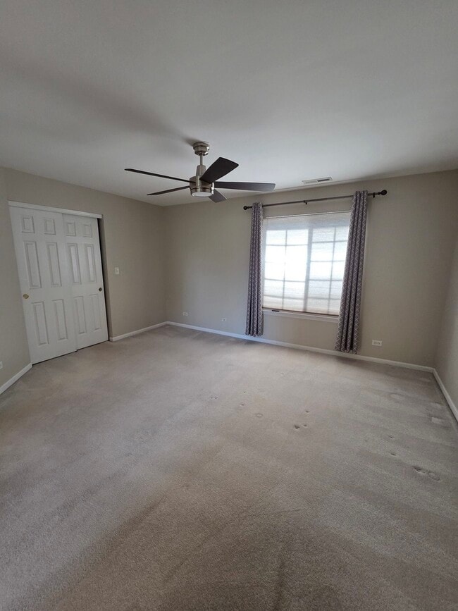 Building Photo - 422 Cary Woods Cir