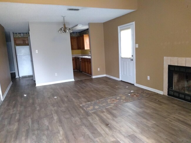 Building Photo - 517 Melton Dr