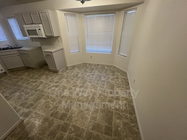 Building Photo - 2921 Anchor Dr