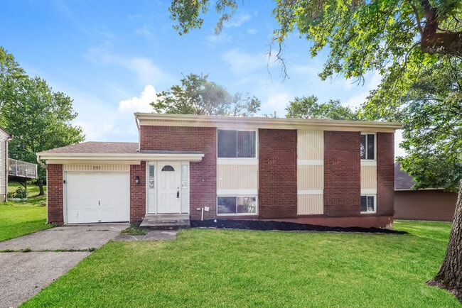 Building Photo - 7777 Ravenswood Dr
