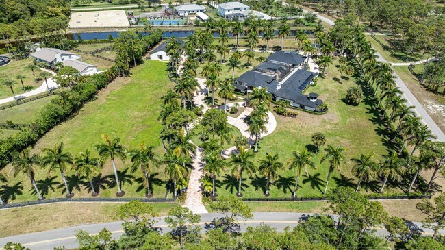 Building Photo - 6186 Duckweed Rd