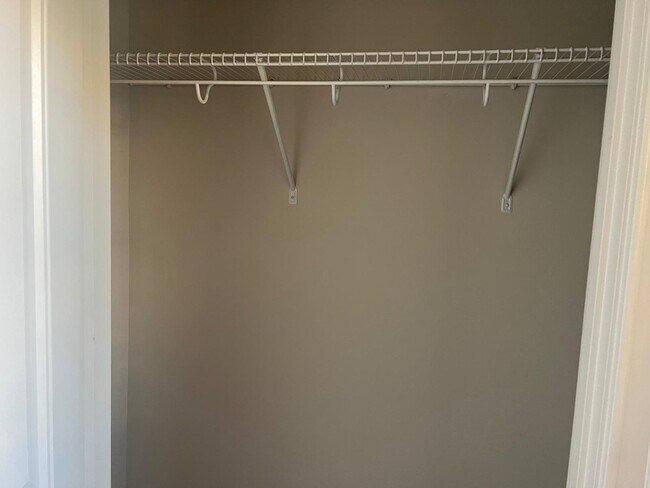 Building Photo - 523 Balsam Fir Dr