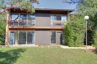 Building Photo - 5946 Greenview Rd