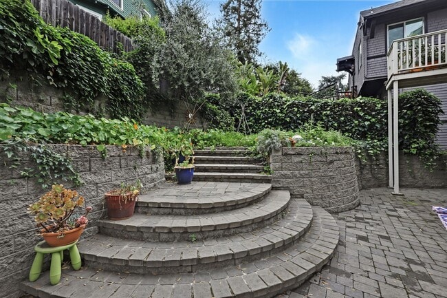 Building Photo - Perfect Blend of Piedmont Ave Energy & Tree-Lined Tranquility