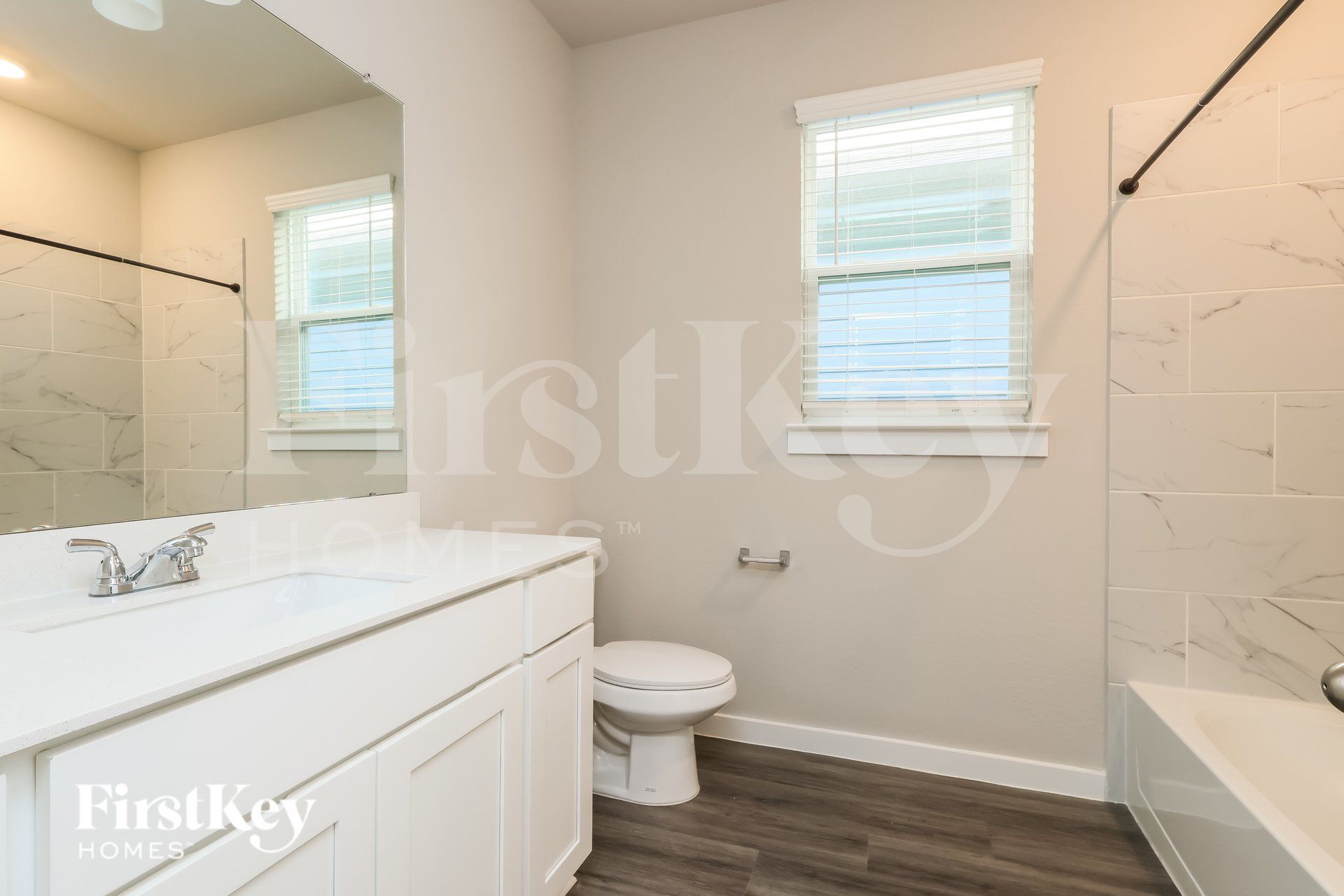 Building Photo - 434 S Centro Cir