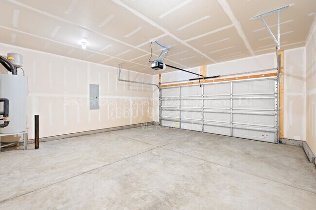 Building Photo - 1312 Secrest Cmns Dr
