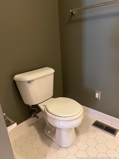 Building Photo - 424 Larchmont Rd