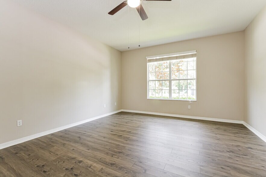 Building Photo - 6800 Habitat Dr