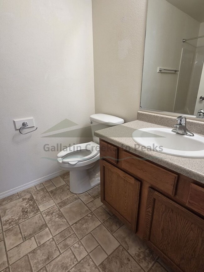 Building Photo - 1098 Longbow Ln