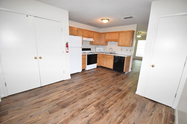 Building Photo - Forbes Avenue-248