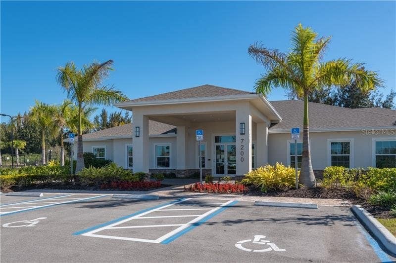Building Photo - 25208 E Lenox Cir