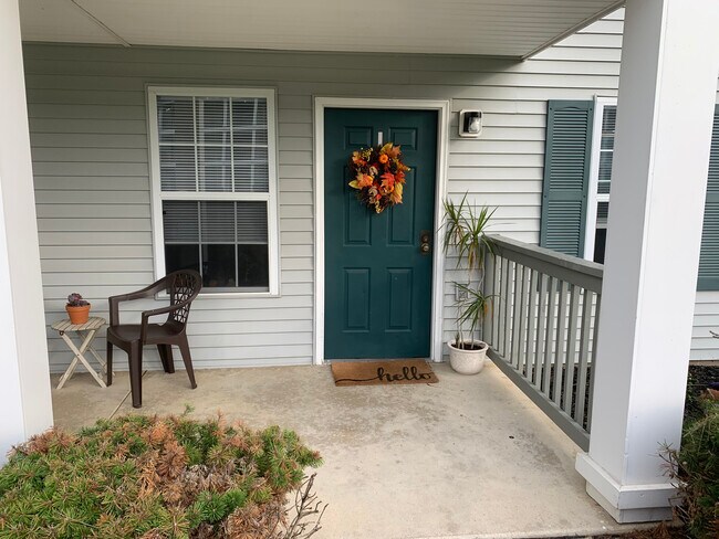 Porch - 15 S Shafer St