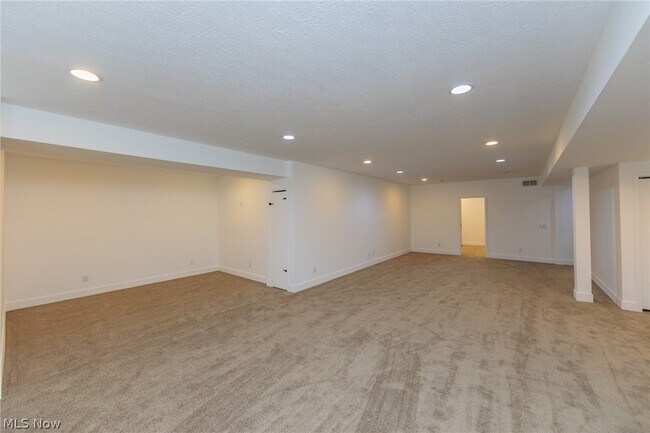 Building Photo - 36591 Wendell St