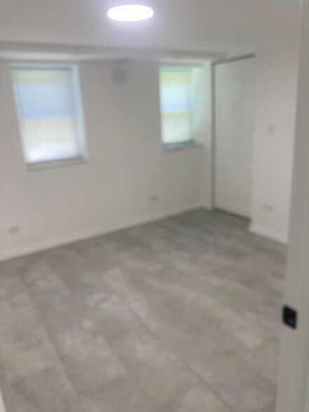 Building Photo - 5207 Galitz St