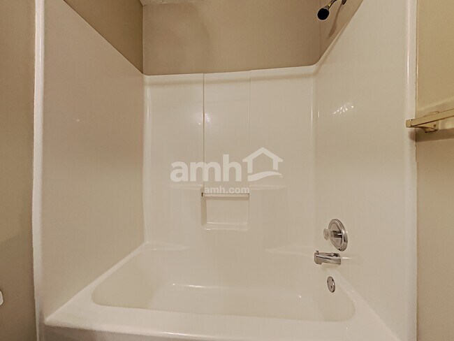 Building Photo - 164 Windcroft Cir NW