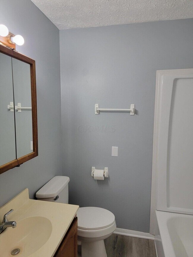 Building Photo - 1358 Pauline Ave