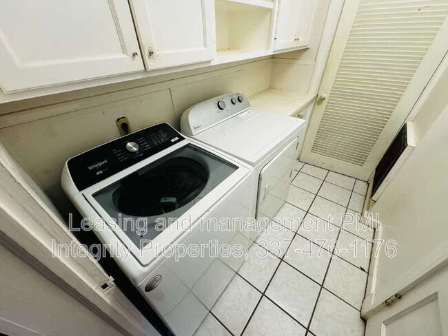 Building Photo - 418 Delgado Dr