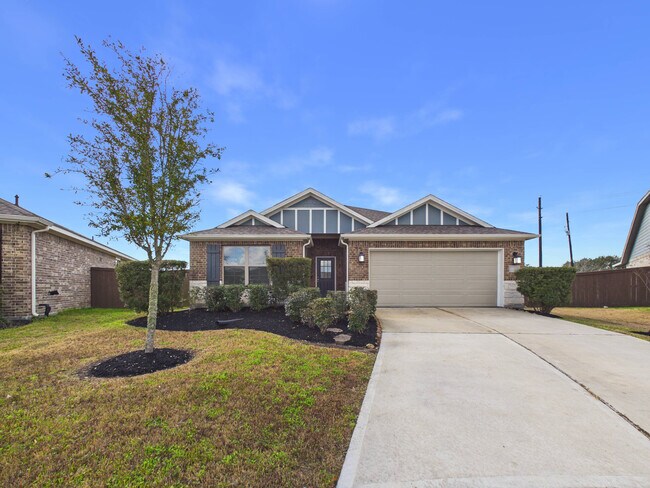 Building Photo - Brisa