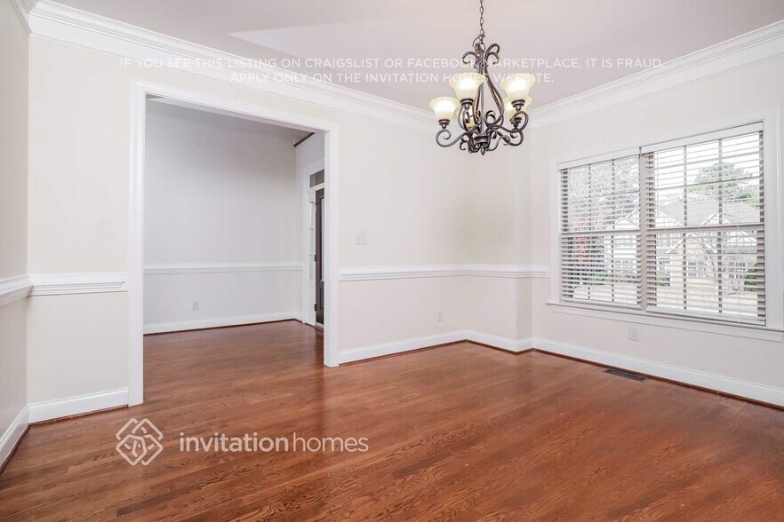 Building Photo - 15 Sun Tree Ln